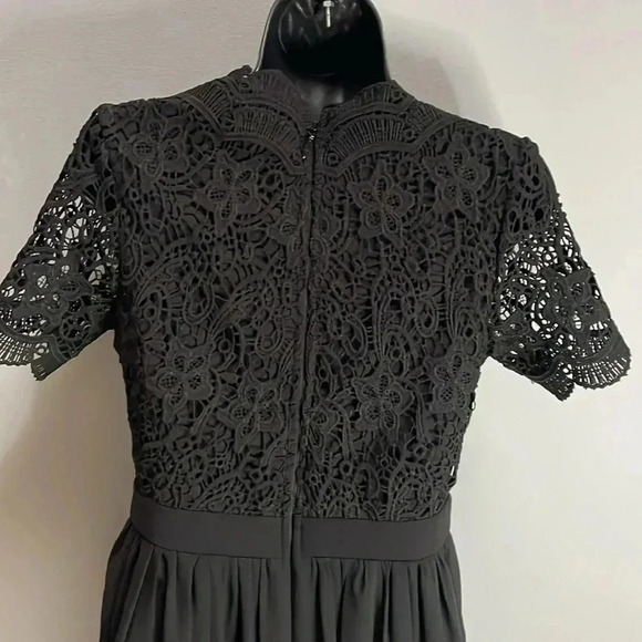 🛑Sold🛑 Lulu’s Black Lace Dress- Small - Picture 10 of 12